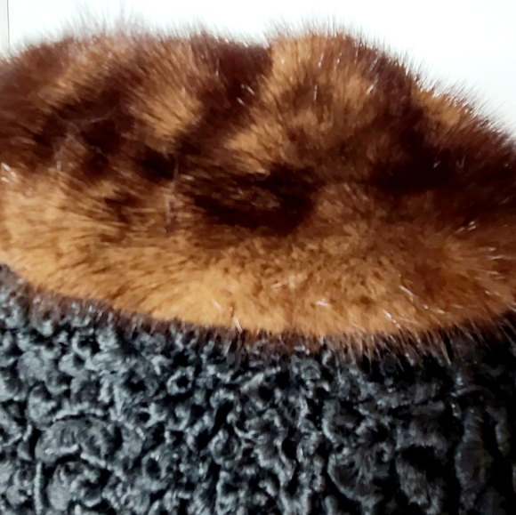 Vintage Schiaparelli Coat - Picture 7 of 12